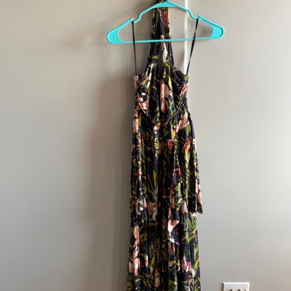 Black and floral dress. Perfect for formal events and weddings.